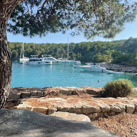 Luxury Kate - In Lucice Bay With Turquoise Sea, Amazing Seaviews, And Heated Pool Villa Milna (Brac)